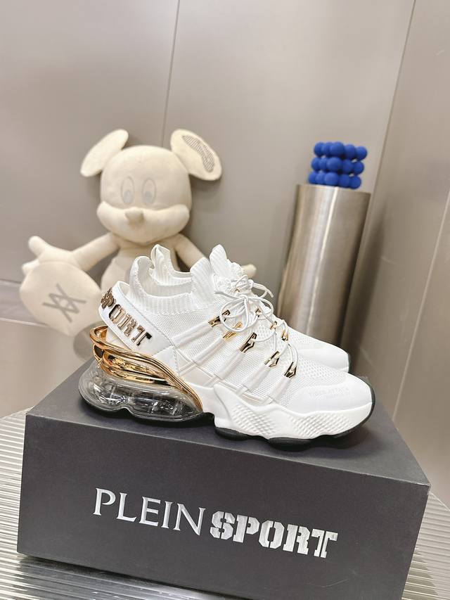 出厂价 限男款-Philip Plein 菲利普 普莱茵运动pp运动鞋是一款独特的超未来主义设计杰作，高科技鞋底中融入镀铬虎脸，很高档、很有范儿、码数:男39-